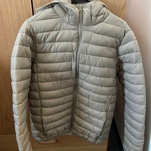 H&M Divided Lightweight Puffer Jacket Beige Size M